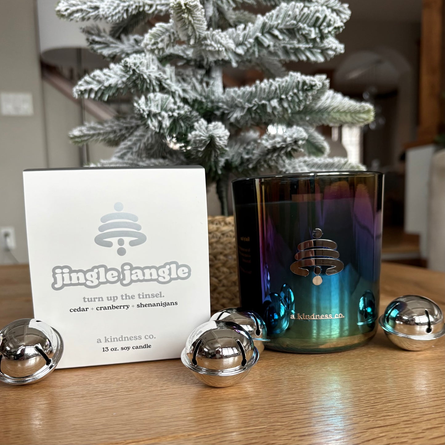 jingle jangle wood wick candle