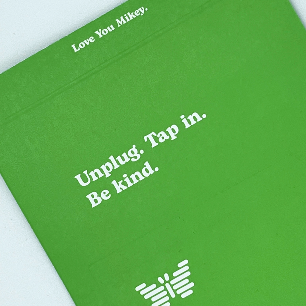 vibing 2-wick candle OG